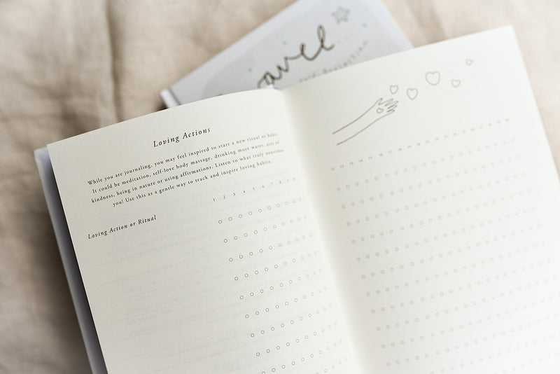 ☆ 'Unravel' A Self-Reflection Journal
